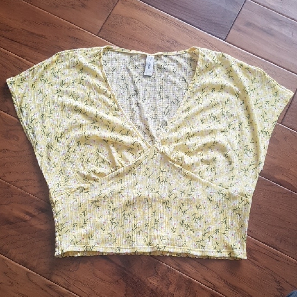Only Yellow White Daisy Floral Crop Top with Smocked Bottom Back Size XL